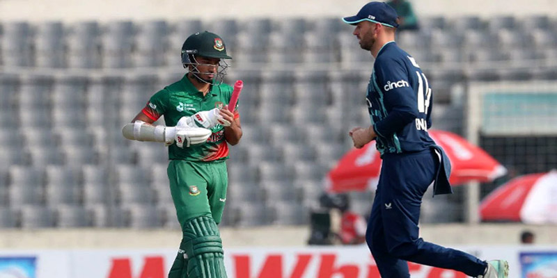 ইংল্যান্ডকে ২১০ রানের লক্ষ্য দিল বাংলাদেশ