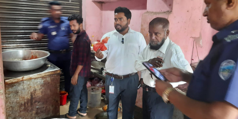 ইফতারিতে নিষিদ্ধ কাপড় ও টেক্সটাইল রং