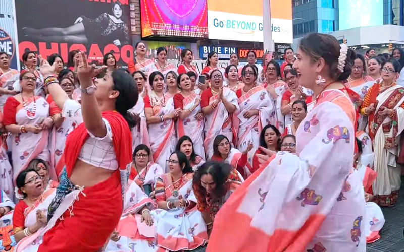 নিউ ইয়র্কে মঙ্গল শোভাযাত্রায় 'উলুধ্বনি', প্রবাসীরা ক্ষুব্ধ
