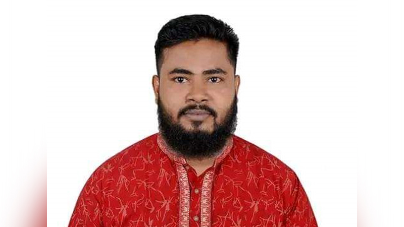 বিচার প্রার্থী নারীর সাথে অন্তরঙ্গ সময় কাটাতে চাইলেন মেম্বার