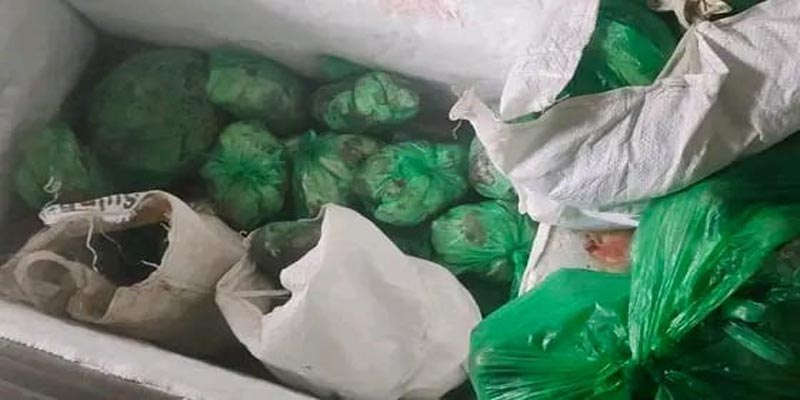 কালীগঞ্জে পলিথিনে করে হিমাহিত মাংস বিক্রি
