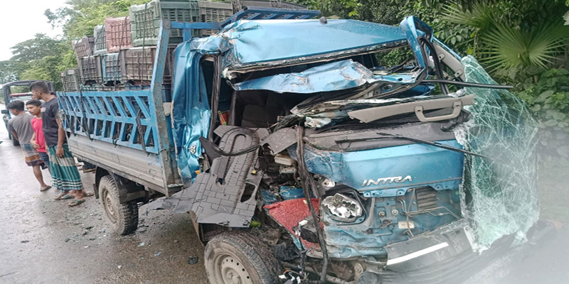 কালীগঞ্জে বাস ও পিকআপের মুখোমুখি সংঘর্ষে একজন নিহত