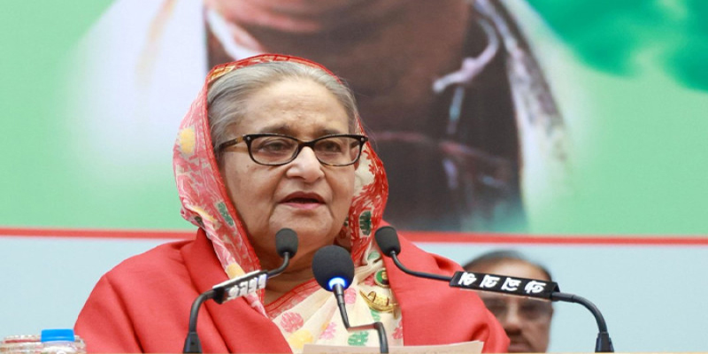 লন্ডনে বসে হুকুম দেয়, এখান থেকে আগুন দেয়: শেখ হাসিনা