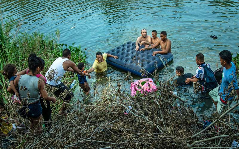 যুক্তরাষ্ট্রে ৪ বছরে অবৈধ অভিবাসীর সংখ্যা বেড়েছে ৭৩ লাখ