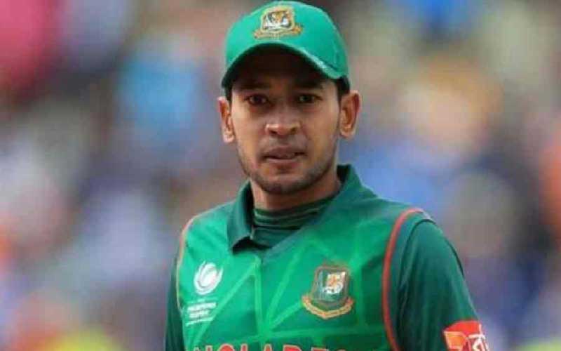 টেস্ট সিরিজ থেকে ছিটকে গেলেন মুশফিক