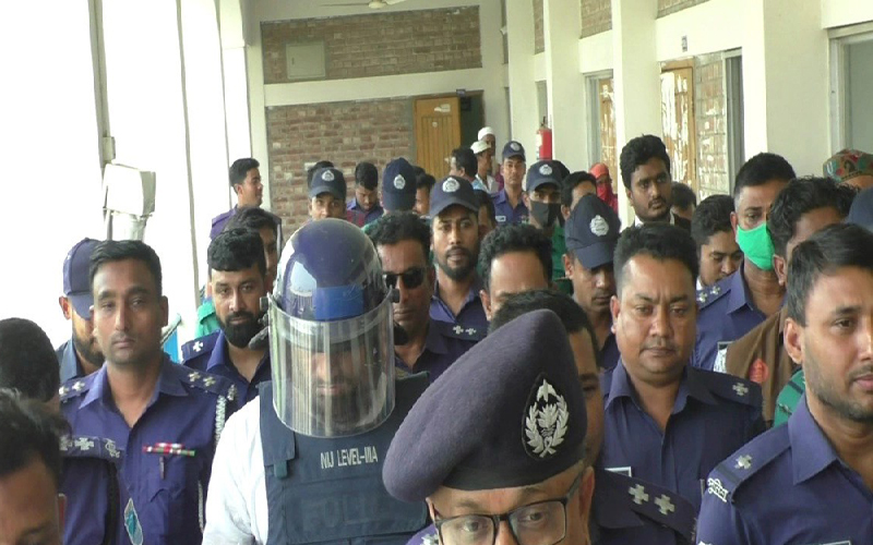 ধর্ষণ মামলায় মামুনুল হকের জামিন