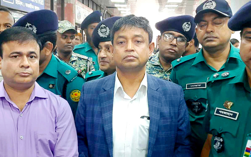এমপি আনার হত্যা: কলকাতা থেকে ফিরে যা বললেন ডিবির হারুন