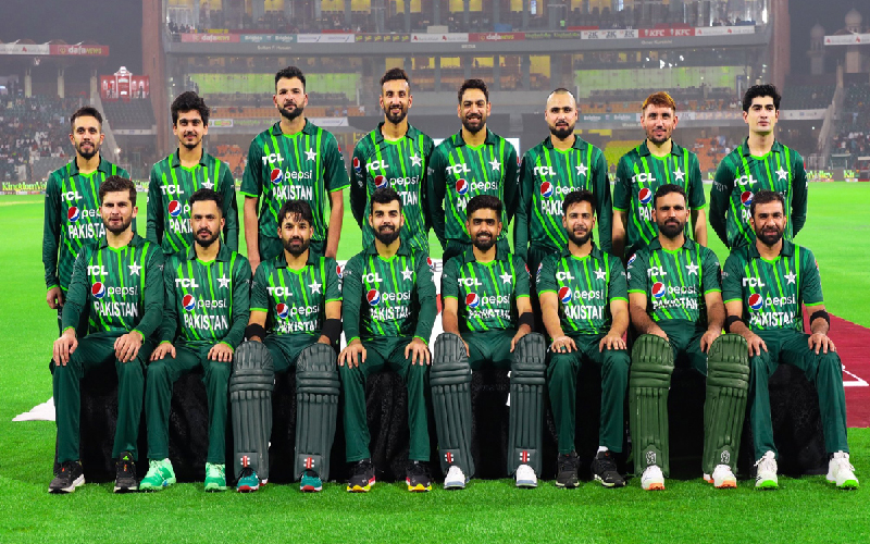 চমক রেখে পাকিস্তানের বিশ্বকাপ দল ঘোষণা