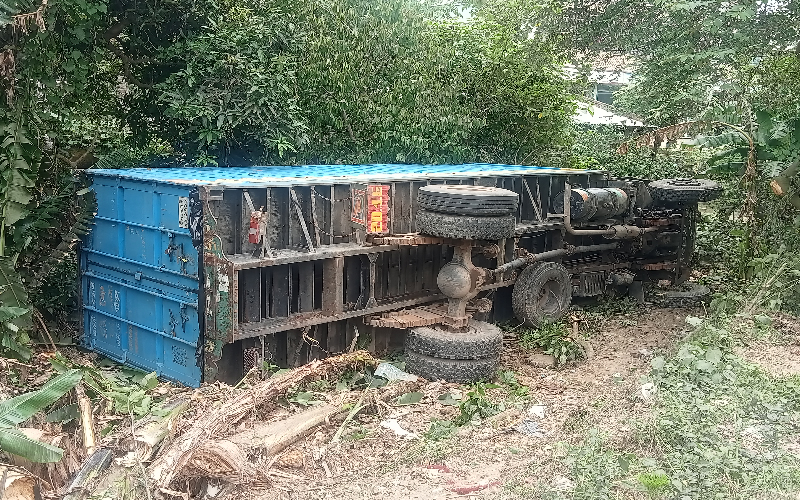 শার্শায় সড়ক দুর্ঘটনায় নিহত ২