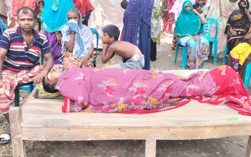 ঝিনাইদহে গাছের ডাল পড়ে যুবকের মৃত্যু