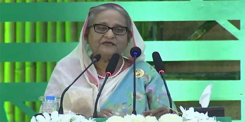 আওয়ামী লীগ গাছ লাগায় আর বিএনপি ধ্বংস করে : শেখ হাসিনা