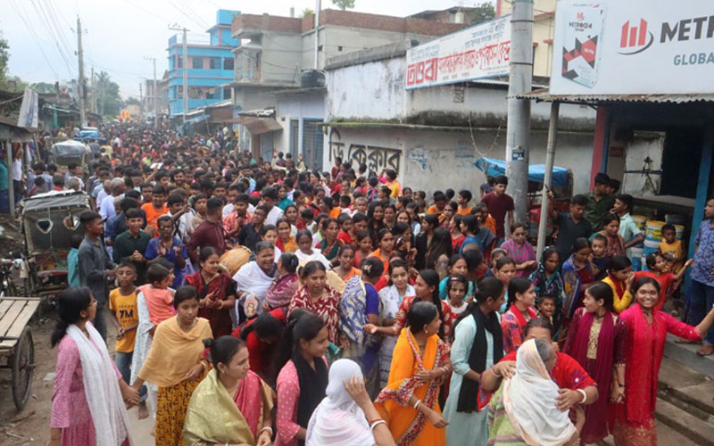 বৈরী আবহাওয়াকে উপেক্ষা করেই ফুলবাড়ীতে শ্রীশ্রী জগন্নাথ দেবের উল্টোরথ যাত্রা অনুষ্ঠিত