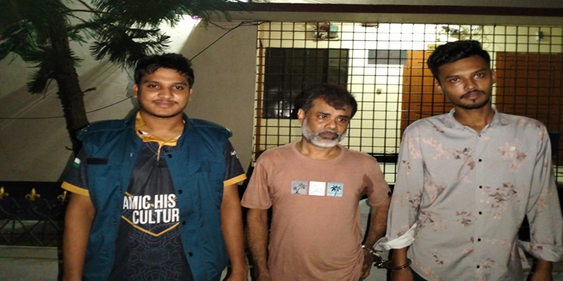 নোয়াখালীতে গাঁজা-অ্যালকোহল সেবনের দায়ে দুই ব্যক্তির কারাদন্ড