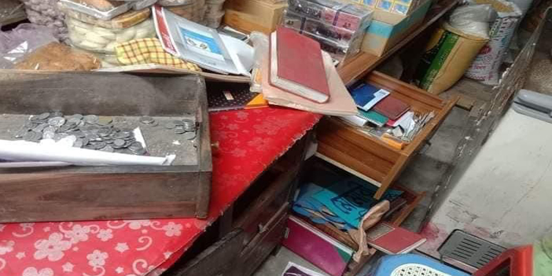 নোয়াখালীতে নৈশ প্রহরীকে উলঙ্গ করে বেঁধে ১১ দোকানে ডাকাতি