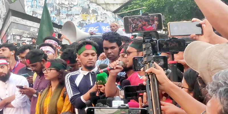 শাহবাগ ছাড়লেন শিক্ষার্থীরা, কাল বৈঠকের পর নতুন কর্মসূচি ঘোষণা