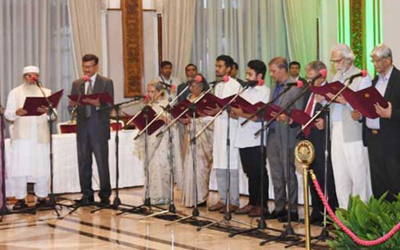 অন্তর্বর্তী সরকারে যুক্ত হচ্ছেন আরও ৫ উপদেষ্টা
