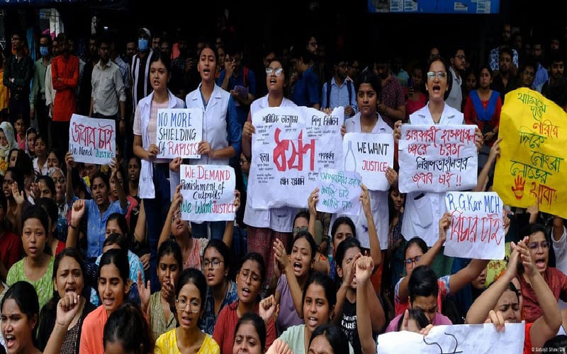সুপ্রিম কোর্টের আহ্বান সত্ত্বেও বিক্ষোভ চালিয়ে যাওয়ার ঘোষণা চিকিৎসকদের
