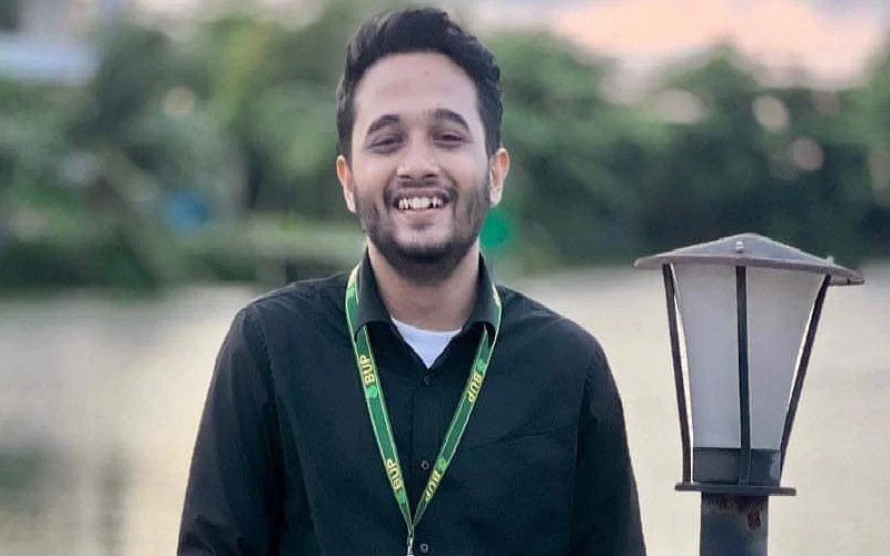 আন্দোলন চলাকালে মুগ্ধর মৃত্যুর বর্ণনা দিয়ে কী লিখল মার্কিন গণমাধ্যম