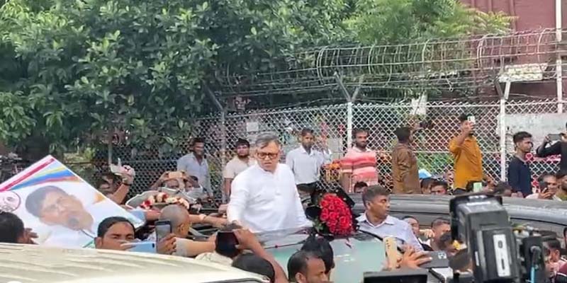 ৯ বছর পর দেশে ফিরলেন বিএনপি নেতা সালাহউদ্দিন