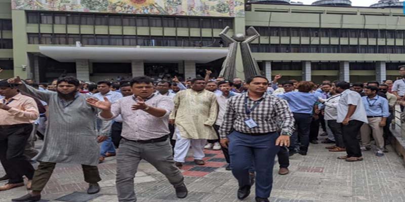 ৪ ডেপুটি গভর্নরসহ বাংলাদেশ ব্যাংকের ৬ কর্মকর্তার পদত্যাগ