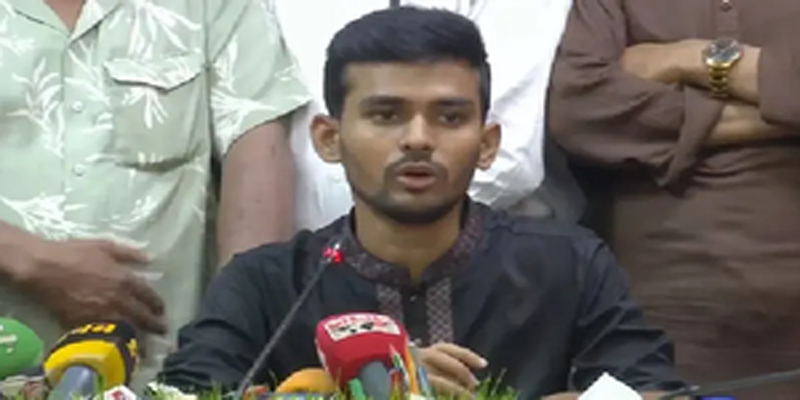 বুধবার থেকে সব গার্মেন্টস খোলা, মেনে নেয়া হবে সব দাবি: শ্রম উপদেষ্টা