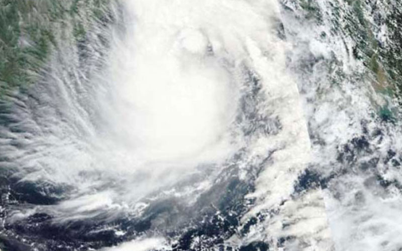 আরো তীব্র হওয়ার আভাস ঘূর্ণিঝড় ‘দানা’র