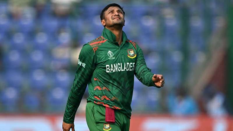 ঢাকা ফেরা হচ্ছে না সাকিবের