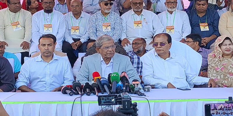 এমন কাউকে দায়িত্ব দেওয়া যাবে না যাতে সরকার বিতর্কিত হয়: ফখরুল