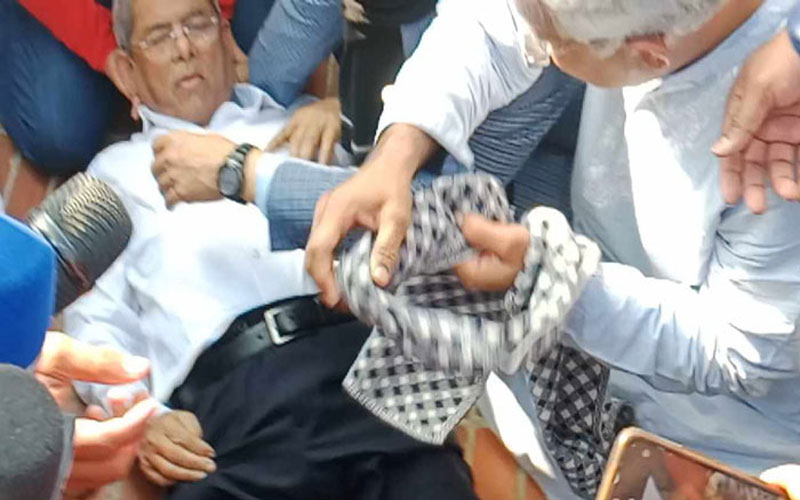 স্মৃতিসৌধে নেতাকর্মীদের বিশৃঙ্খলায় অসুস্থ হয়ে পড়লেন মির্জা ফখরুল, সাভার সিএমএইচে ভর্তি