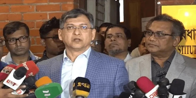 জুলাই ঘোষণাপত্র ঘিরে যেন ঐক্যে ফাটল সৃষ্টি না হয়: সালাউদ্দিন আহমেদ
