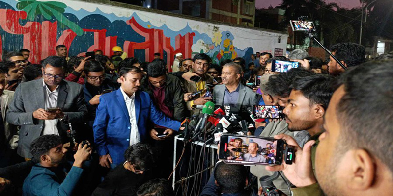 ঘোষণাপত্র নিয়ে রাজনৈতিক দলগুলোর প্রস্তাব বিবেচনায় নিয়ে সিদ্ধান্ত: আসিফ নজরুল