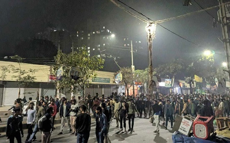 যে কারণে ঢাবি ও সাত কলেজ সংঘর্ষ