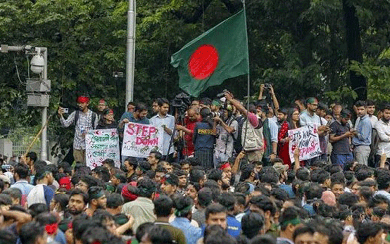 আওয়ামী লীগ নিষিদ্ধের দাবিতে কফিন মিছিলের ডাক