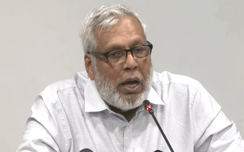 গরমে স্যুট পরে এসির তাপমাত্রা কমানো বন্ধ করুন: জ্বালানি উপদেষ্টা