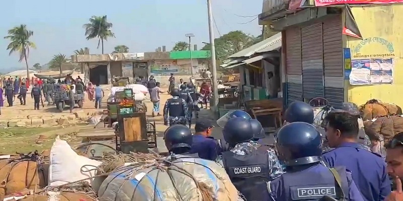 নোয়াখালীতে ঘাট দখল নিয়ে বিএনপির দুই গ্রুপের সংঘর্ষ, আহত ১০