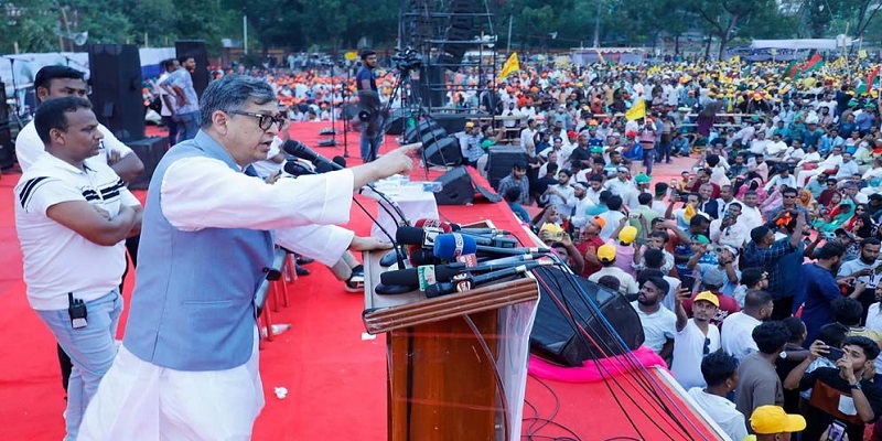 আপনার একমাত্র ম্যান্ডেট একটা সাধারণ নির্বাচন করা: প্রধান উপদেষ্টার উদ্দেশে সালাহউদ্দিন আহমদ