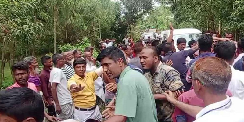 পরিবেশ উপদেষ্টার গাড়ি বহরে হামলা, ৬ সাংবাদিক আহত
