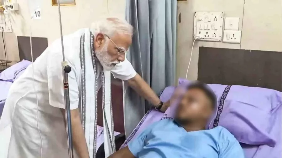 বিধ্বস্ত বিমান থেকে অলৌকিকভাবে বেঁচে ফেরার গল্প জানালেন সেই যাত্রী