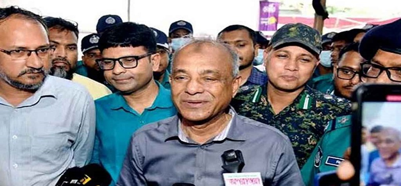 টাকার অভাবে দুর্নীতিবাজরা বড় গরু কিনতে পারছেন না: স্বরাষ্ট্র উপদেষ্টা
