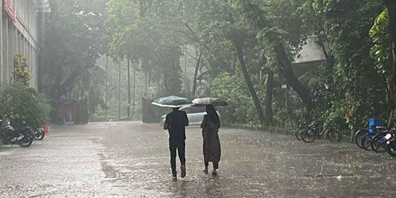 দুপুরের মধ্যে ৭ অঞ্চলে ঝড়-বৃষ্টির আভাস