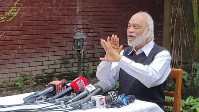 দেশের মানুষ পোলাও-কোরমা চায় না, ভোট দিতে চায়: মঈন খান