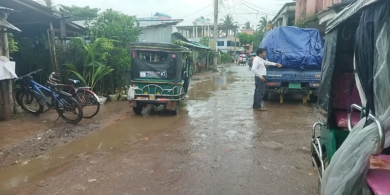মরণফাঁদ বাগআঁচড়া-কায়বা সড়ক, দূর্ভোগে হাজারো মানুষ