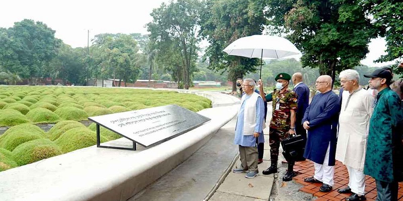 প্রধান উপদেষ্টার জুলাই স্মৃতি জাদুঘর পরিদর্শন