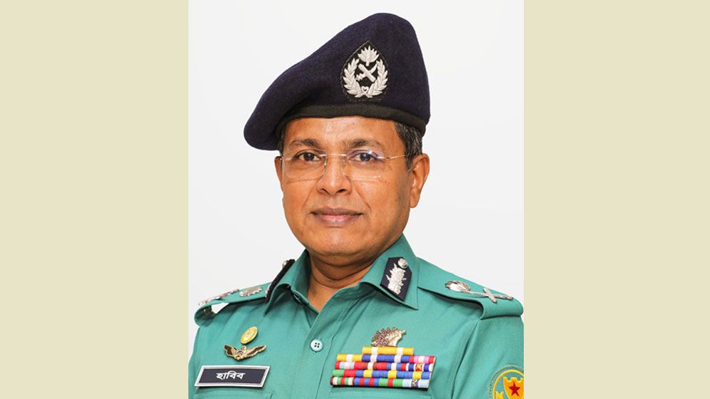 সাবেক ডিএমপি কমিশনার হাবিবুরসহ ৫ জনের বিচার শুরু
